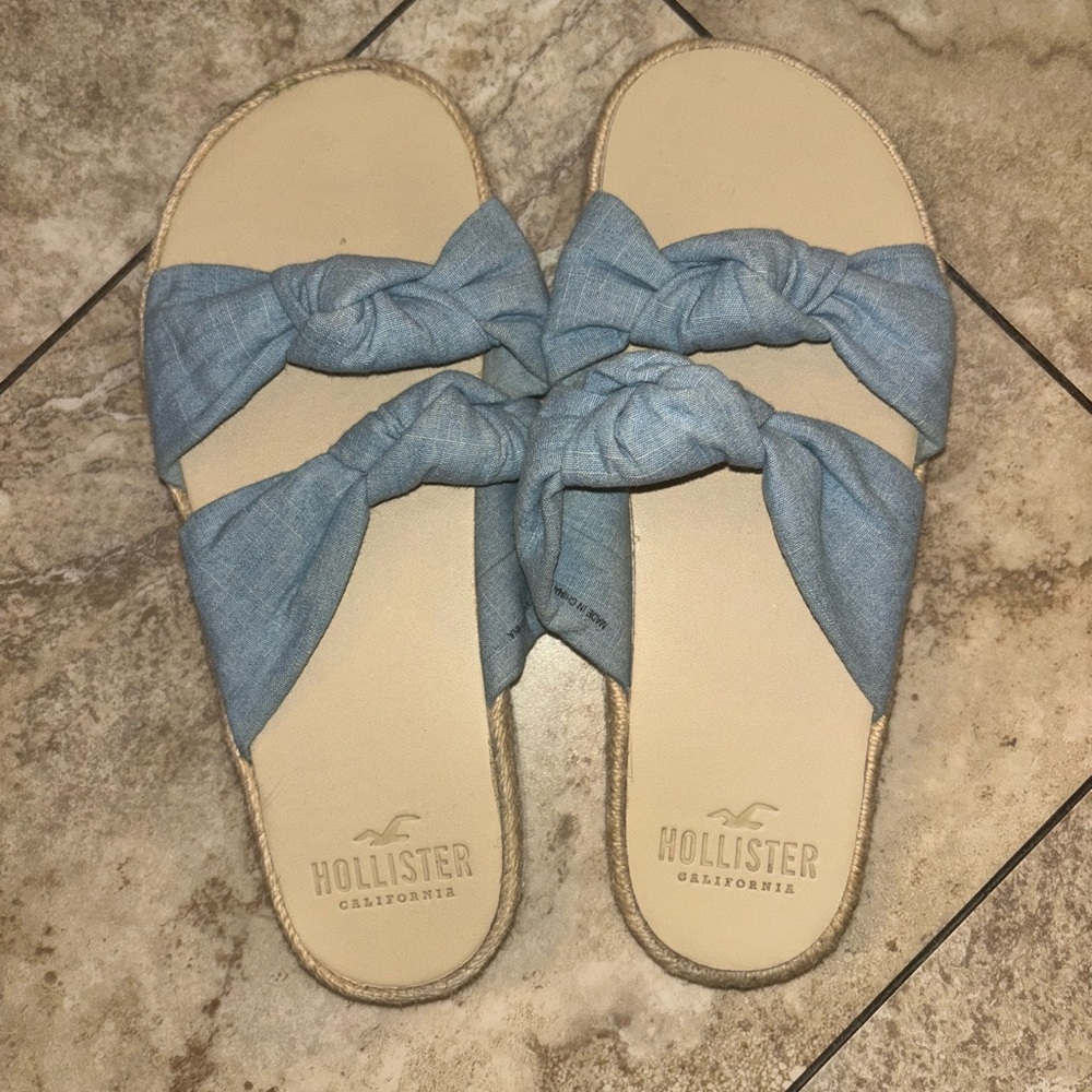 Hollister Women's Light Blue Bow Sandals